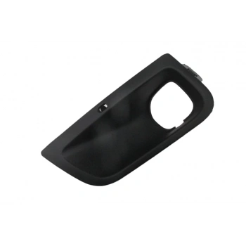 Peugeot Partner- Van- 19/24; Sis Lamba Kapağı Sağ Sis Delikli Siyah (İtalya) (Oem No: 1632656580)