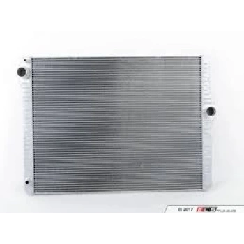 Su Radyatörü 8Mk 376 777-304-60776 Bmw F10-F11-F18-F01-F02 N52-N53 07-17 (Oem No: 17118669005)