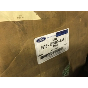 Ayna Önü Üçgen Kapak Sağ Ford Transıt V363 Bm 14- (Oem No: 1813010)