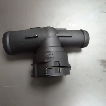 Su Flanşı Golf5 / Golf6 / Jetta / Passat 04Sonrası Cbza-Cbzb-Blr-Bly-Bvy 1.2 Tsi-2.0 Fsi (Oem No: 1K0122291B)