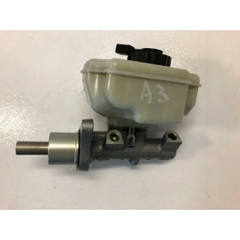 Golf5 Golf6 Jetta Passat Caddy A3 Leon 2004  Fren Hidrolik Yağ Deposu  (Oem No:1K1611301C)