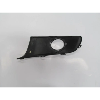 Volkswagen Caddy- 11/15; Sis Lamba Kapağı Sağ Sis Delikli (Nikelaj Çıtalı) (Tw) (Oem No: 1T0853666T9B9)