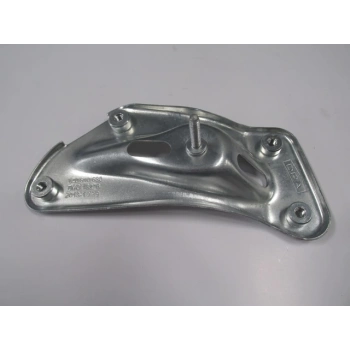 Skoda Octavıa- 05/09; Ön Çamurluk Bağlantı Braketi Uç Kısım Alt Sağ (Tw-Y) (Oem No: 1Z0810680)