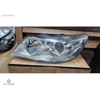 Far Sol 1El 247 052-251 (Merceklı) Vw Octavıa Bm 09-13 (Oem No: 1Z1941017S)