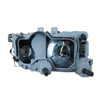 Mercedes C Class- W202- 93/99; Far Lambası Sol 6İnli (H1/H1/H3) (Famella) (Oem No: 2028201761)