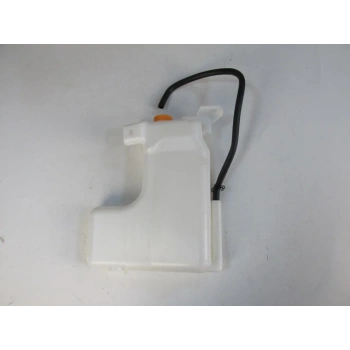 1997-2002 Nissan Skystar Pıck Up- D22- Radyatör Yedek Su Deposu (Tw) (Adet) (Oem No:217102S600)