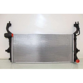 Radyatör Su Elantra 16-18 1.6 / İ30 17Sonrası Dizel Dct 7 (Oem No: 25310-F2200)