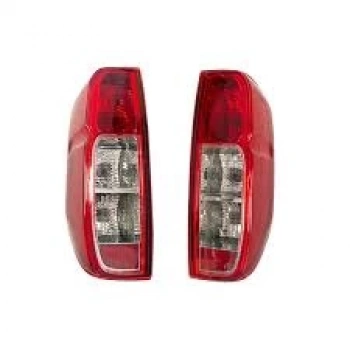 Stop Lambası Navara 06-15 Duysuz Sağ (Oem No: 26550-Eb70A)