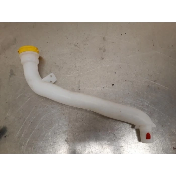Renault Clıo- 4- Hb- 16/20; Ön Cam Su Bidonu/Deposu Dolum Borusu (Kapaklı) (Oem No: 289157201R)