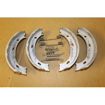 Fren Balata El Lt28-35  96-06 / Sprınter 96-06 W903 / Mercedes G Serisi W463 97Sonrası Yay Takımlı Pabuç (Oem No: 2D0698525)
