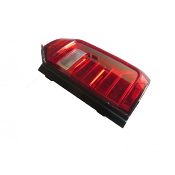 Volkswagen Caddy- 15/20; Stop Lambası Sağ Kırmızı/Beyaz (Mars) (Oem No: 2K1945096T)