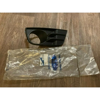 Ford Fusion 2003  Sis Far Kapağı Sağ Sıslı (Oem No:2N1119952Dayyıf)