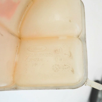 Radyatör Yedek Su Deposu 2 Çıkıslı Ford Fıesta/Fusıon 1,4-1,6 Zetec-S 02-09 (Oem No: 2S6H 8K218 Af)
