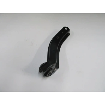 1993-1996 Opel Corsa B Ön Alt Tabla Sağ Rotilsiz-Burçlu (Salıncak) (Sh) (Adet) (Oem No:352182)