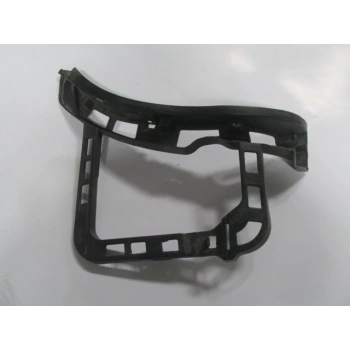 Volkswagen Passat- B7- 11/14; Arka Tampon Bağlantı Braketi Sağ Alt Kısım (Tw) (Oem No: 3Ae807394)