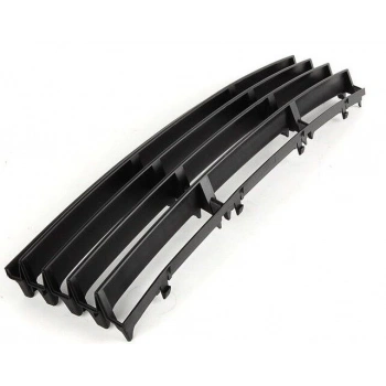 Tampon Izgarası Passat 01-05 Orta (Oem No: 3B0853677Eb41)