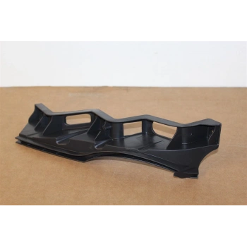 Tampon Baglantı Braketı Sag Vw Passat Bm 04-10 (Oem No: 3C0807890A)