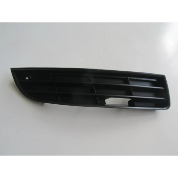 Volkswagen Passat- B6- 05/10; Sis Lamba Kapağı Sağ Siyah Sis Deliksiz (Tüv)(Tyg) (Oem No: 3C08536669B9)