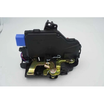 Kilit Kapı Caddy / Golf5 / Jetta / Touareg / Toledo / Altea / Octavia 04-10 Ön Sol (Oem No: 3D1837015Ab)