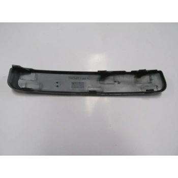 Ford Focus C Max- 04/06; Ön Tampon Bandı Sağ Siyah (Pütürlü Tip) (Oem No: 3M51R17E.908Bc)