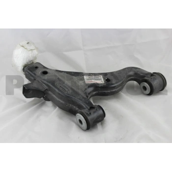 Salıncak Hılux 06-114×2 Burçlu Rotilli Alt Sol (Oem No: 48069-0K010)