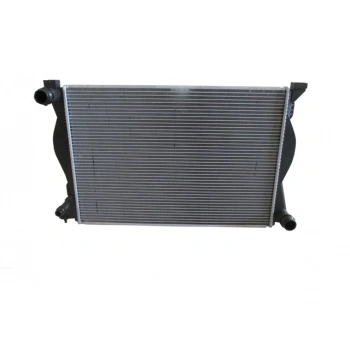 2001-2004 Audi A6 Su Radyatörü Manuel 2 Sıra Alüminyum (Benzinli Tip) (Adet) (Oem No:4B0121251C)