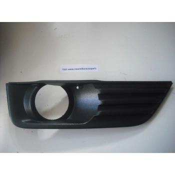 Ford Focus 2004  Sis Far Çerçevesi Sağ Sıslı (Oem No:4M5119952Ae)