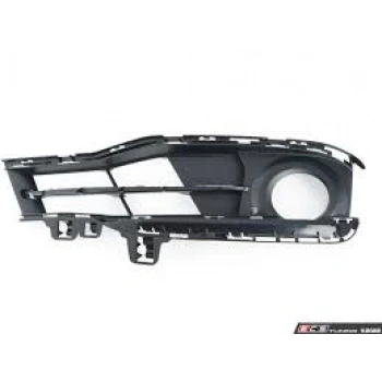 Tampon Izgarası Ön : R Bmw F30 Lcı-F31 Lcı Bm 14-18 (Oem No: 51117396888)