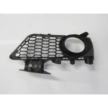Bmw 3 Serı- F30- 12/14; Sis Lamba Kapağı Sağ Sis Delikli (M Paket) (Tw) (Oem No: 51118054156)