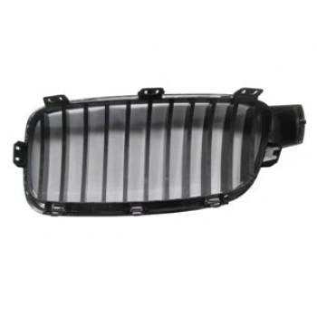 Bmw 3 Serı- F30- 12/14; Ön Panjur Sağ Nikelaj Çerçeveli (Luxury) (Tyg) (Oem No: 51137263482)