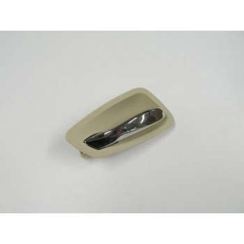 Bmw 3 Serı- E90- Coupe- 05/11; Ön Kapı İç Açma Kolu Sol Bej (Elceği Nikelajlı) (Hushan) (Oem No: 51216975499)