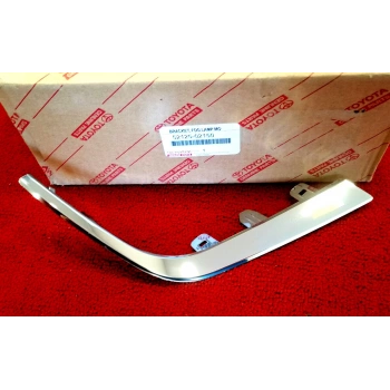 Sis Lamba Kapağı Corolla 13Sonrası Sağ (Sis Delikli Krom) (Oem No: 52125-02150)