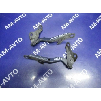 Kaput Menteşesi Corolla 93-98 Sol (Oem No: 53420-12260)