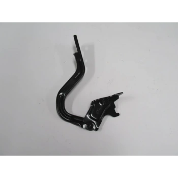 Suzukı Swıft- 05/11; Ön Kaput Menteşesi Sol (Tyg) (Oem No: 57420-63J00)