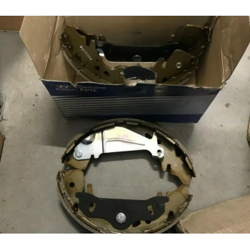 Fren Balatası Arka Pabuç : Gs8774 Kore Starex/H1 Dızel 01- (Oem No: 583054Aa30)