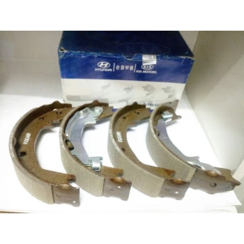 Fren Balatası Arka Pabuç : Gs8489 : 5835026A00 - 5835026A10 Kore Santa Fe/Tucson/Sonata/Suportage/Magentıs Benzın-Dızel 2001- (Oem No: 583502Ea10)