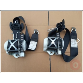 Emniyet Kemeri Komple Sol Vw Jetta Bm 10- (Oem No: 5C6857705A)