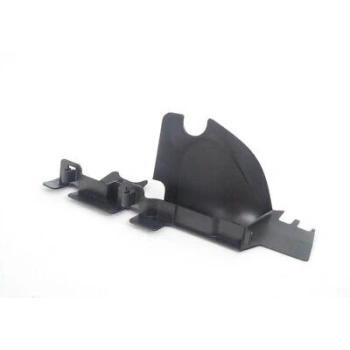 Radyatör Yan Havalandırma Golf6 09-12 Sağ (Oem No: 5K0121284C)