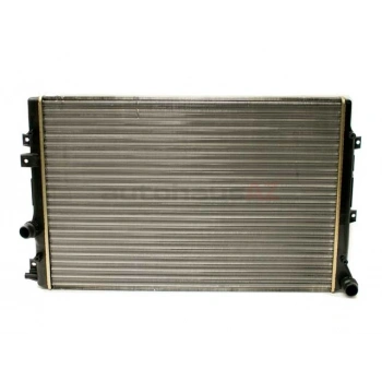 Su Radyatörü 8Mk376901021 (650X452X34 Mm) Vw Tıguan-Sharan Cczb-Cffd-Cbab-Cffb-Cbbb 2,0 Fsı-2,0 Tdı 07-16 (Oem No: 5N0121253L)