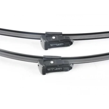 Ön Cam Silecek Takımı Trafıc Iıı 14Sonrası / Vıvaro B 14-19 / Mondeo Iv 07-15 / Range Rover Velar 17Sonrası / Maserattı Quattroporte 13 Sonrası / C70 Iı 06-13 / 5 Serı 16Sonrası G30-F90 / 2 Serı 15Sonrası F45-F46 Aerotwın A309S 65+48Cm (Oem No: 61612447932