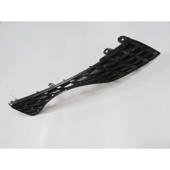 Nıssan Juke- 14/19; Ön Panjur Siyah Sağ (Tw) (Oem No: 62074-Bv80A)