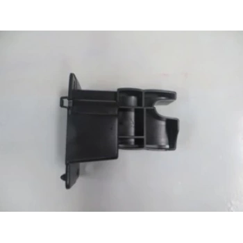 Renault Clıo- 4- Sport Tourer- 13/16; Ön Tampon İç Bağlantı Braketi Sağ Plastik (Oem No: 620902055R)