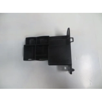 Renault Clıo- 4- Hb- 13/16; Ön Tampon İç Bağlantı Braketi Sol Plastik (Oem No: 620902055R)