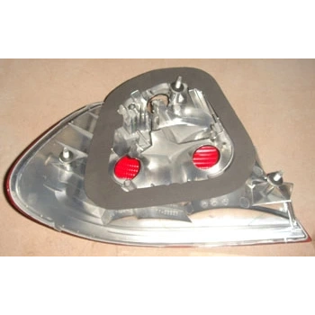 1998-2003 Bmw 3 Serisi Coupe- Dış Stop Lambası Sağ Beyaz-Kırmızı Duysuz (Tyc) (Adet) (Oem No:63218383826)