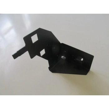 Renault Clıo- 4- Hb- 13/16; Ön Tampon Çamurluk Bağlantı Braketi Sağ (Sac) (Eagle Body) (Oem No: 641803356R)