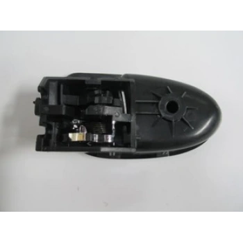 Toyota Yarıs- 06/11; Ön/Arka Kapı İç Açma Kolu Sağ Siyah (Elceği Nikelajlı) (Hushan) (Oem No: 69205-52070-B1)