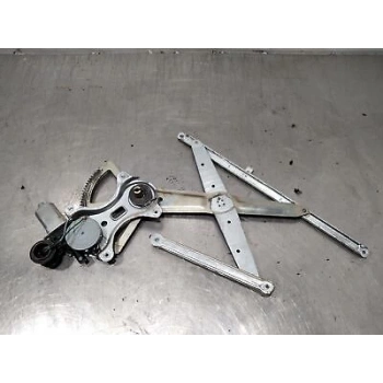 Cam Krikosu Rav4Elektrikli 01-06 Ön Sağ (Oem No: 69801-42050)