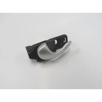 2001-2005 Fiat Doblo Ön Kapı İç Açma Kolu Sol Gümüş Gri  (Adet) (Oem No:735357036)