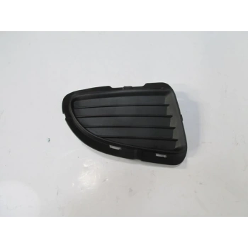 Fıat Grande Punto- 06/12; Sis Lamba Kapağı Sağ Siyah (Sis Deliksiz) (Oem No: 735410805)