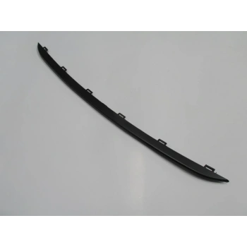 Fıat Lınea- 12/17; Ön Tampon Panjuru Orta Çıtası Uzun Siyah (Eurobump) (Oem No: 735548042)